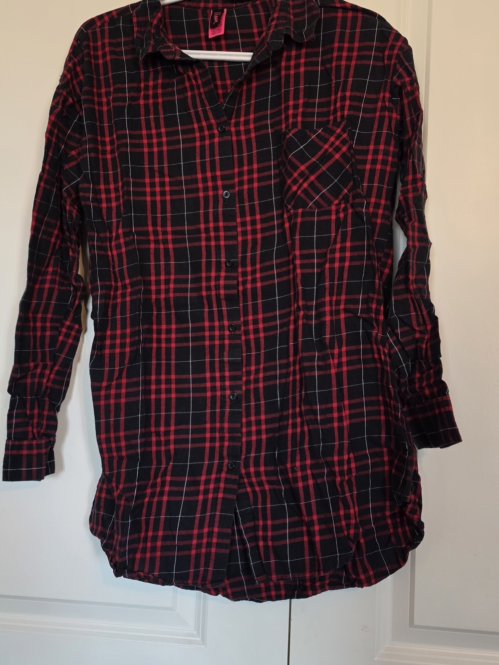 La SENZA Red and Black Plaid Long-Sleeve Pajama Top